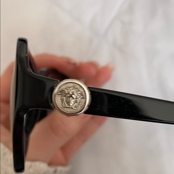 Versace - Female sunglasses - Picture 4 of 7